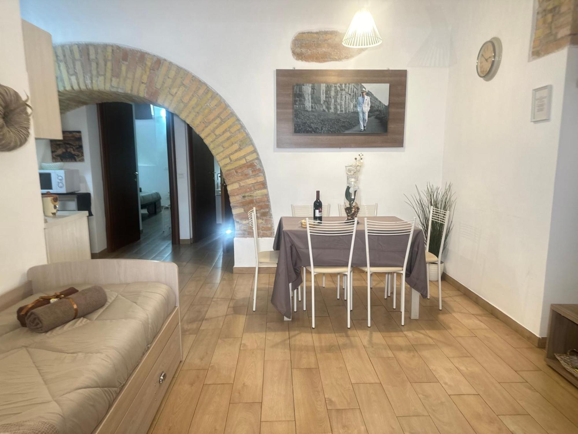 Domus Vatican Walls Apartment *